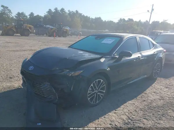 4T1DBADK2SU503176 2025 TOYOTA CAMRY - Image 2
