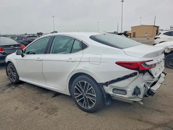 4T1DBADK2SU505882 2025 TOYOTA CAMRY - Image 2