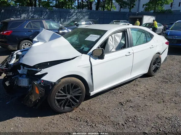 4T1DBADK2SU506952 2025 TOYOTA CAMRY - Image 2