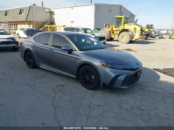 4T1DBADK2SU509012 2025 TOYOTA CAMRY - Image 1