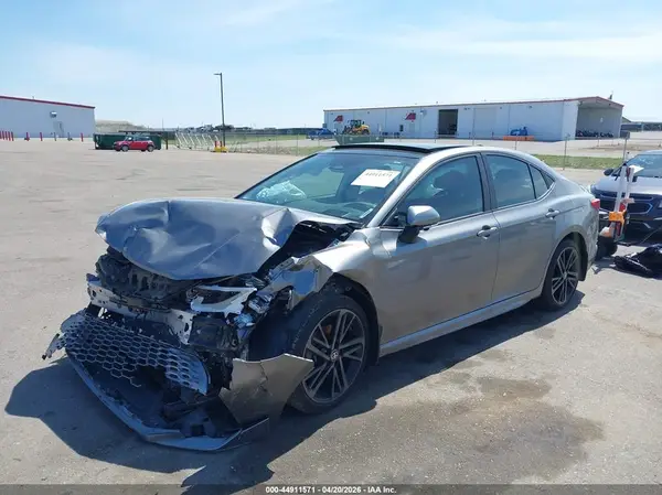 4T1DBADK2SU509981 2025 TOYOTA CAMRY - Image 2