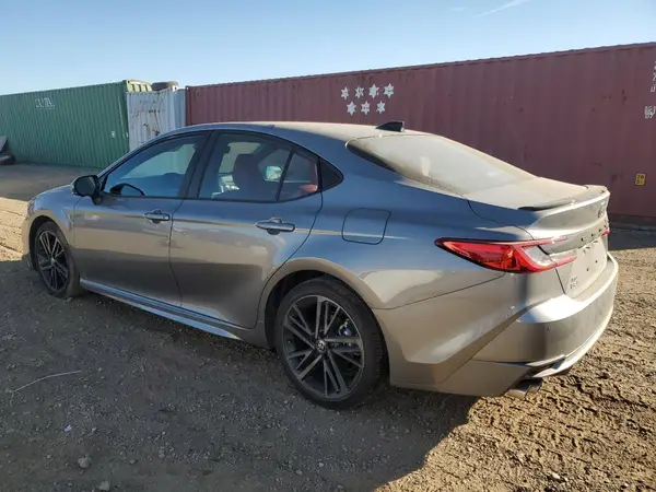 4T1DBADK2SU511584 2025 TOYOTA CAMRY - Image 2