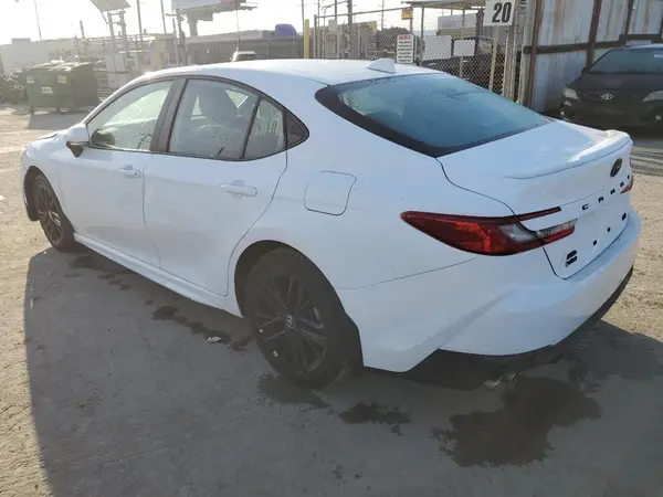4T1DBADK2SU513738 2025 TOYOTA CAMRY - Image 2