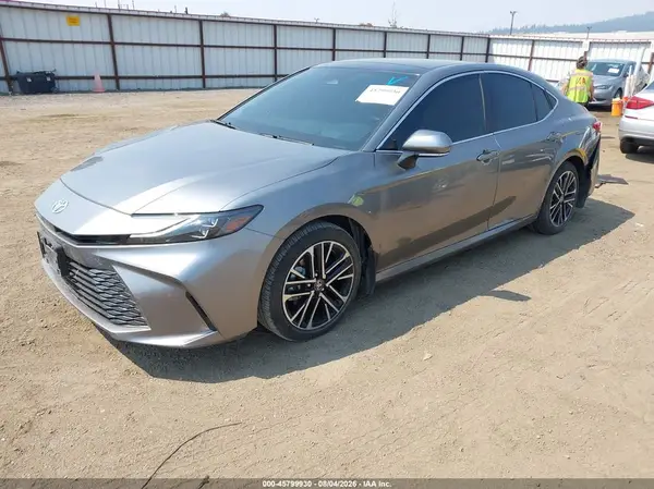 4T1DBADK2SU520270 2025 TOYOTA CAMRY - Image 2