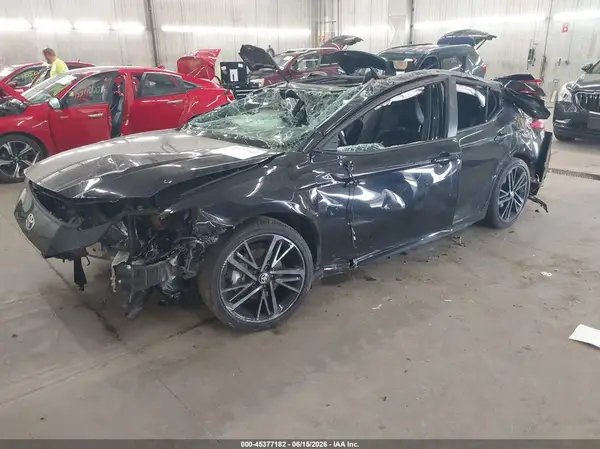 4T1DBADK2SU529972 2025 TOYOTA CAMRY - Image 2