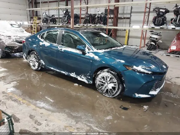 4T1DBADK2SU535271 2025 TOYOTA CAMRY - Image 1