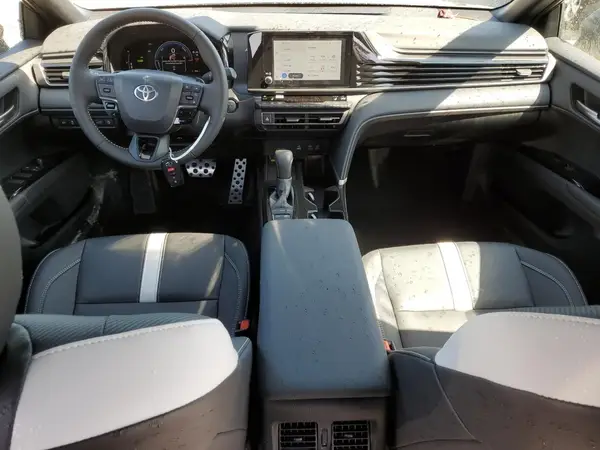 4T1DBADK2SU539160 2025 TOYOTA CAMRY - Image 8