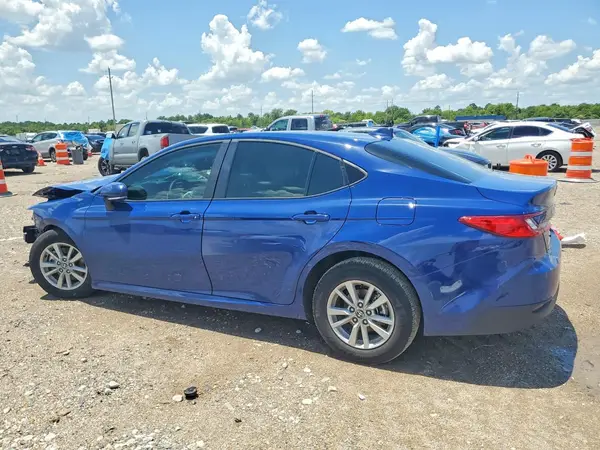 4T1DBADK2TU057564 2026 TOYOTA CAMRY - Image 2