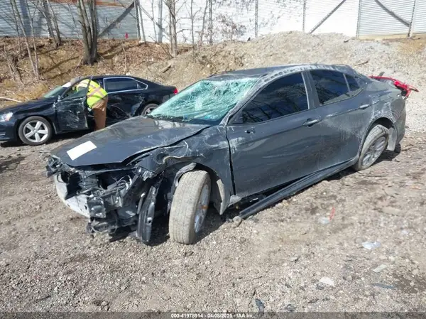 4T1DBADK3SU001695 2025 TOYOTA CAMRY - Image 2