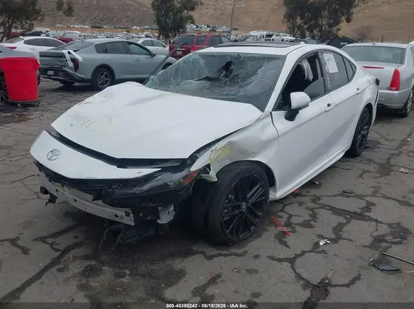 4T1DBADK3SU007528 2025 TOYOTA CAMRY - Image 2