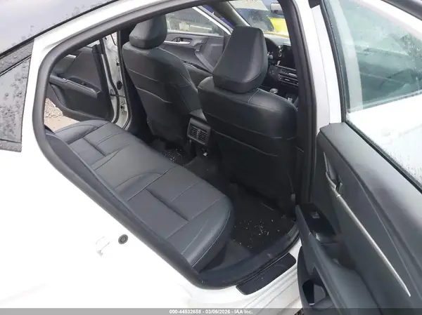 4T1DBADK3SU009070 2025 TOYOTA CAMRY - Image 8