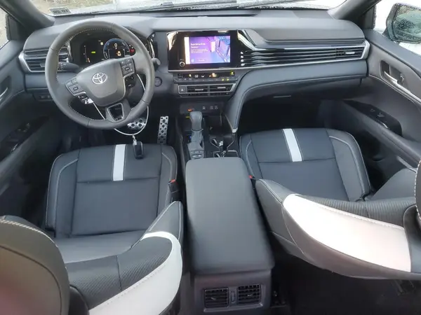 4T1DBADK3SU009523 2025 TOYOTA CAMRY - Image 8