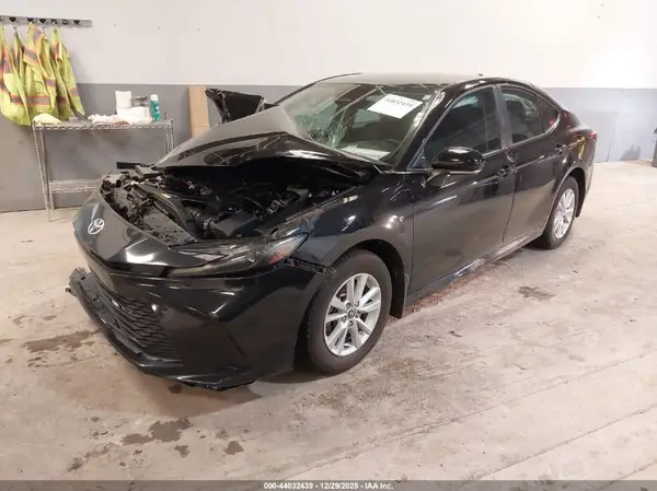 4T1DBADK3SU010624 2025 TOYOTA CAMRY - Image 2