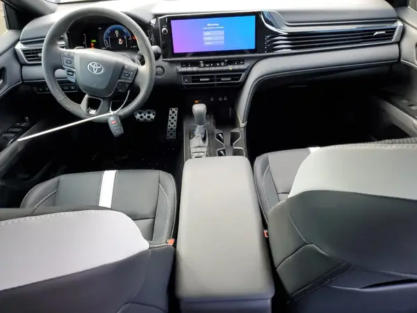 4T1DBADK3SU016102 2025 TOYOTA CAMRY - Image 8