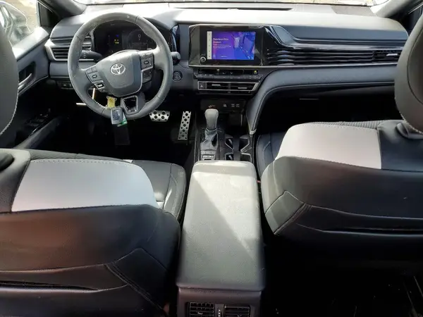 4T1DBADK3SU021476 2025 TOYOTA CAMRY - Image 8