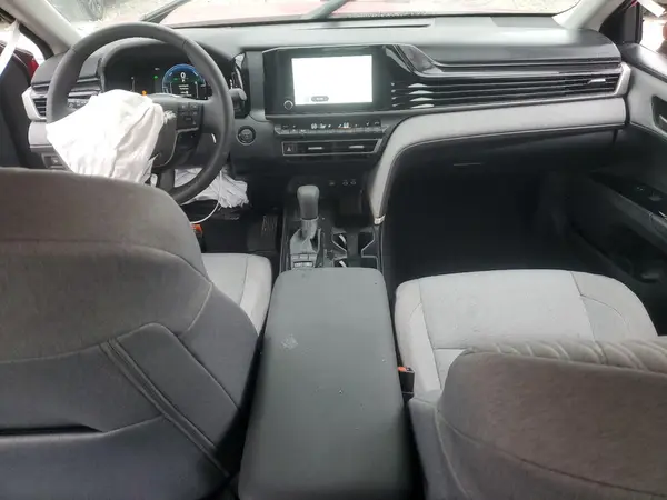 4T1DBADK3SU031912 2025 TOYOTA CAMRY - Image 8