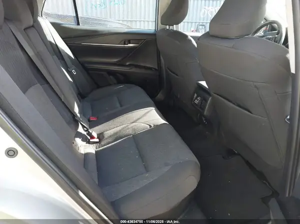 4T1DBADK3SU502702 2025 TOYOTA CAMRY - Image 8
