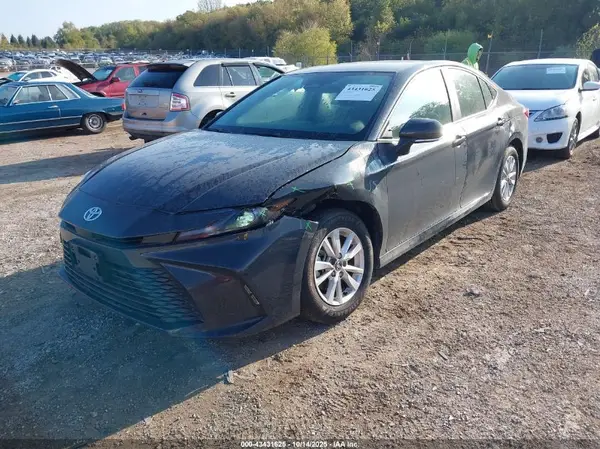 4T1DBADK3SU517202 2025 TOYOTA CAMRY - Image 2