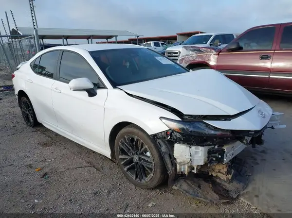 4T1DBADK3SU524537 2025 TOYOTA CAMRY - Image 1