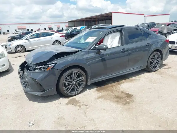 4T1DBADK3SU528541 2025 TOYOTA CAMRY - Image 2