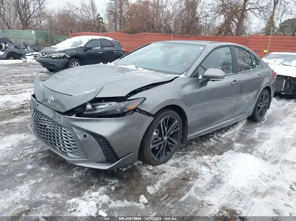 4T1DBADK3SU534923 2025 TOYOTA CAMRY - Image 2