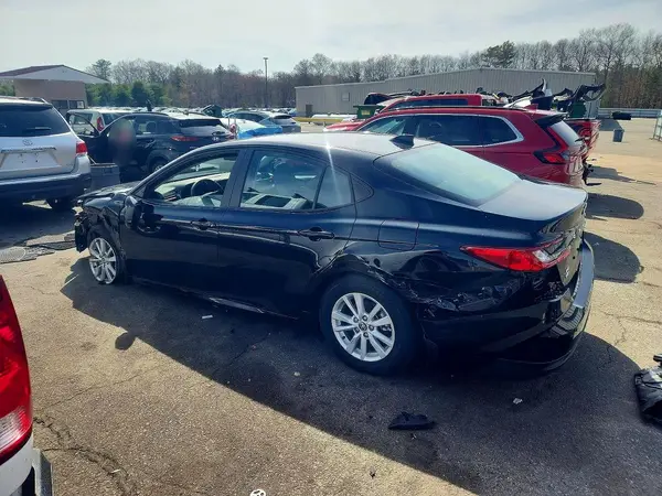 4T1DBADK3TU047240 2026 TOYOTA CAMRY - Image 2