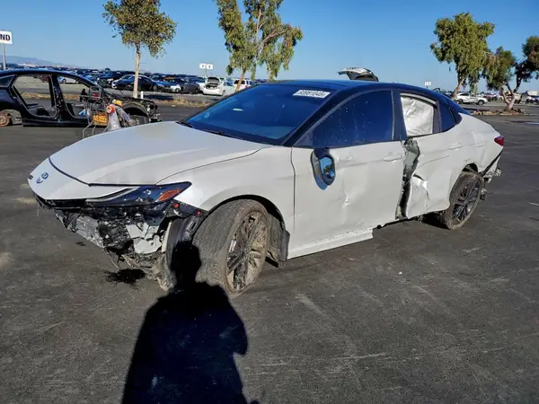 4T1DBADK4SU009546 2025 TOYOTA CAMRY - Image 1