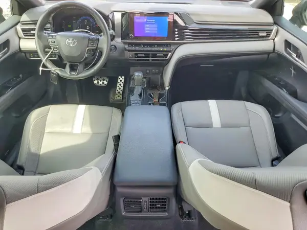 4T1DBADK4SU028565 2025 TOYOTA CAMRY - Image 8
