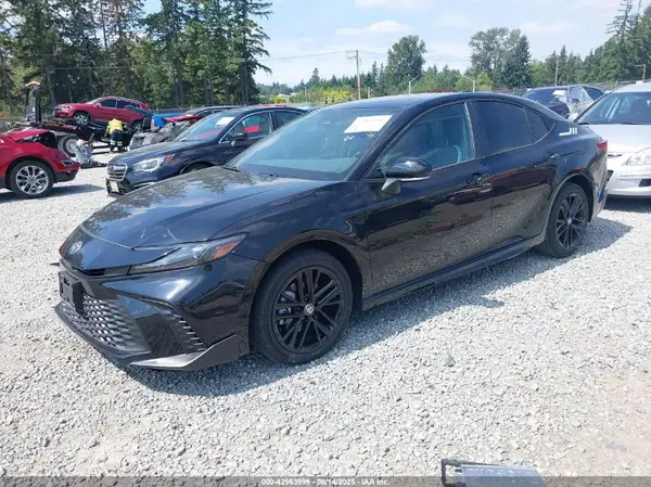 4T1DBADK4SU505303 2025 TOYOTA CAMRY - Image 2
