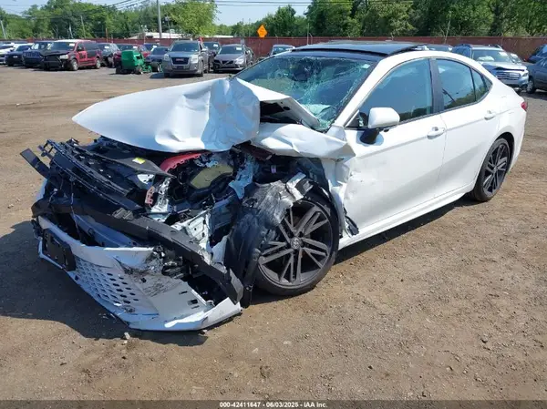 4T1DBADK4SU509867 2025 TOYOTA CAMRY - Image 2