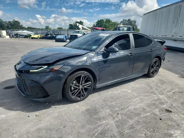 4T1DBADK4SU520884 2025 TOYOTA CAMRY - Image 1