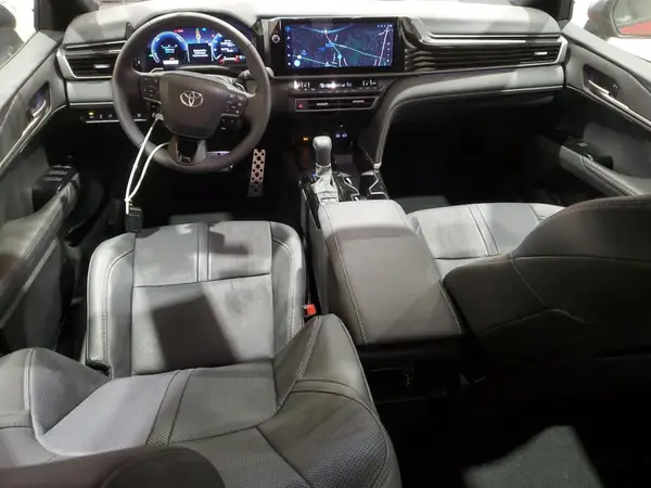 4T1DBADK5SU017932 2025 TOYOTA CAMRY - Image 8