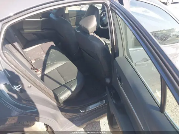 4T1DBADK5SU018238 2025 TOYOTA CAMRY - Image 8