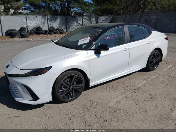 4T1DBADK5SU020121 2025 TOYOTA CAMRY - Image 2