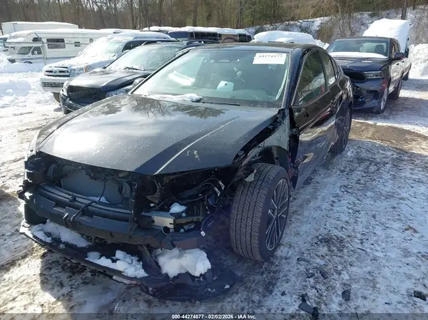 4T1DBADK5SU516861 2025 TOYOTA CAMRY - Image 2