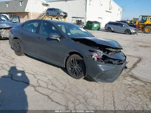4T1DBADK5SU517816 2025 TOYOTA CAMRY - Image 1