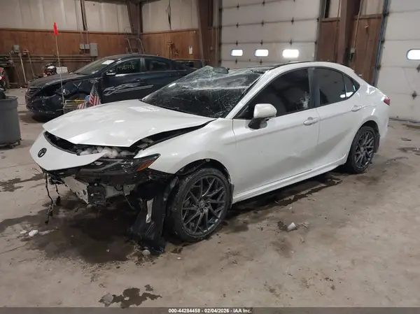 4T1DBADK5SU523633 2025 TOYOTA CAMRY - Image 2