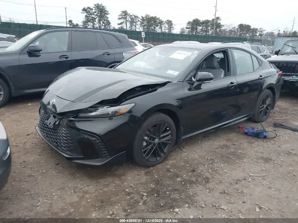 4T1DBADK5SU528461 2025 TOYOTA CAMRY - Image 2