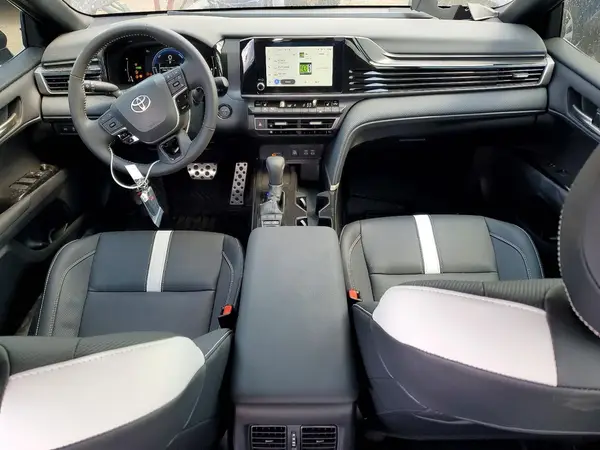 4T1DBADK5TU554754 2026 TOYOTA CAMRY - Image 8