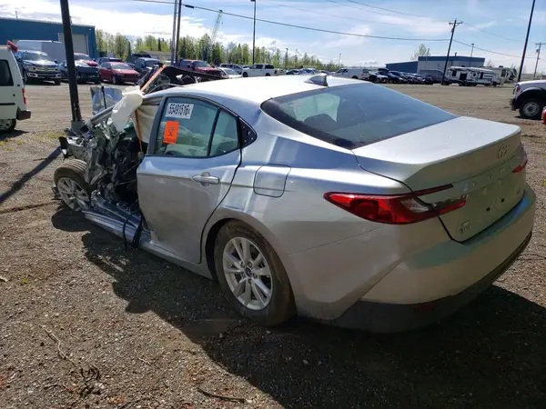 4T1DBADK5TU557380 2026 TOYOTA CAMRY - Image 2