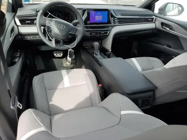 4T1DBADK6SU007135 2025 TOYOTA CAMRY - Image 8