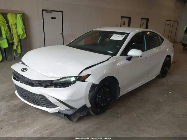 4T1DBADK6SU009127 2025 TOYOTA CAMRY - Image 2