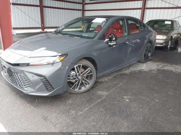 4T1DBADK6SU029281 2025 TOYOTA CAMRY - Image 2