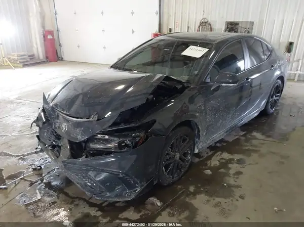 4T1DBADK6SU505576 2025 TOYOTA CAMRY - Image 2