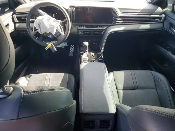 4T1DBADK6SU515783 2025 TOYOTA CAMRY - Image 8