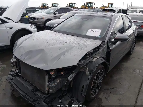 4T1DBADK6SU517002 2025 TOYOTA CAMRY - Image 2