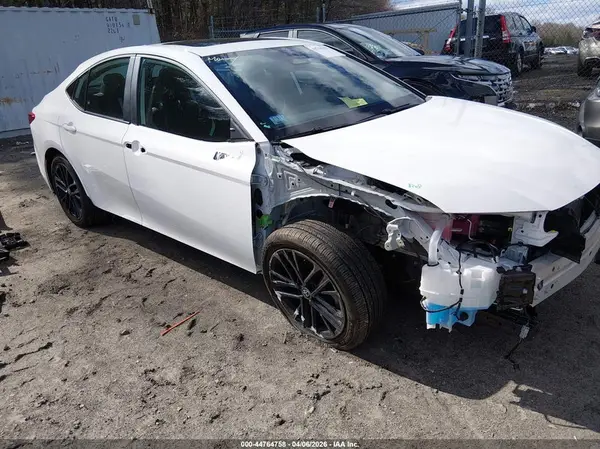 4T1DBADK6SU519011 2025 TOYOTA CAMRY - Image 1