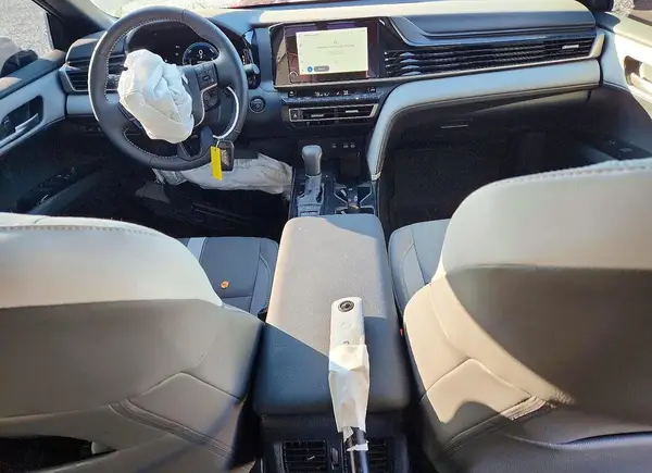 4T1DBADK6SU538979 2025 TOYOTA CAMRY - Image 8