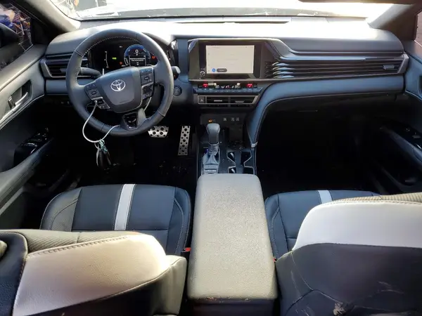 4T1DBADK6TU039360 2026 TOYOTA CAMRY - Image 8