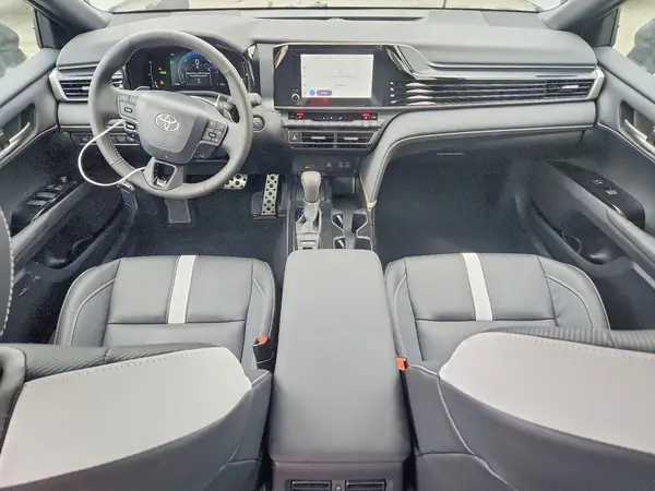 4T1DBADK6TU055204 2026 TOYOTA CAMRY - Image 8